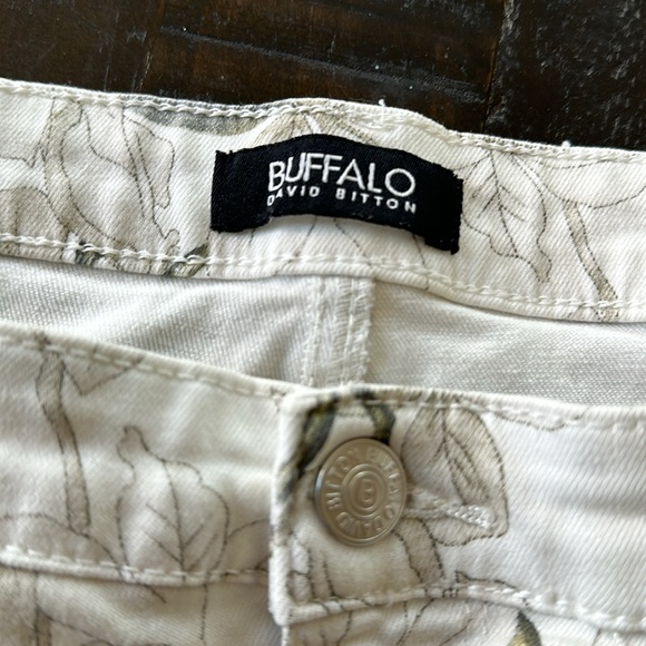 Extra Soft Printed Jeans - Picture 2 of 5